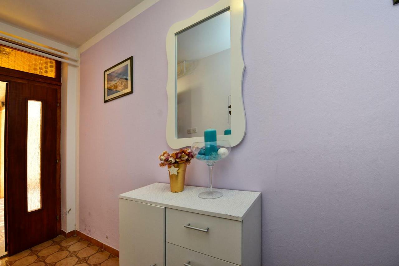 Apartment Kuki ポレッチ エクステリア 写真